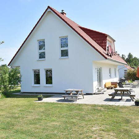 Spacious Holiday Home In Hornstorf With Trampoline 외부 사진