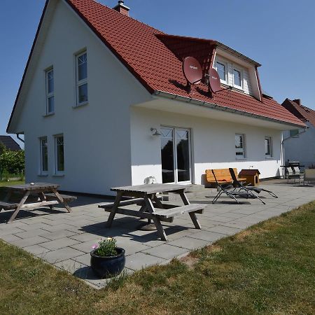 Spacious Holiday Home In Hornstorf With Trampoline 외부 사진
