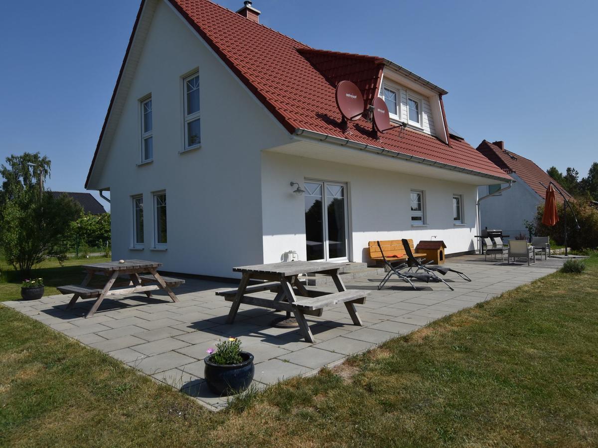 Spacious Holiday Home In Hornstorf With Trampoline 외부 사진